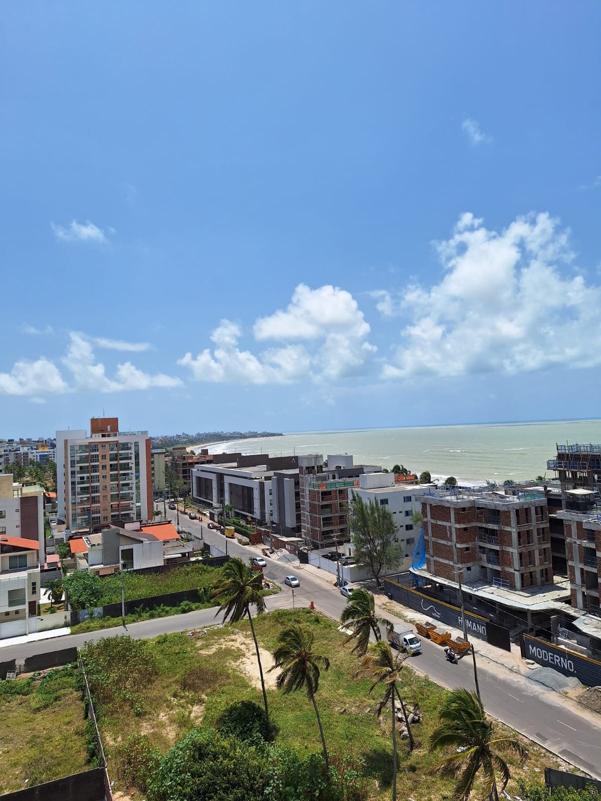 Edf. Pirâmide Intermares apt. 402