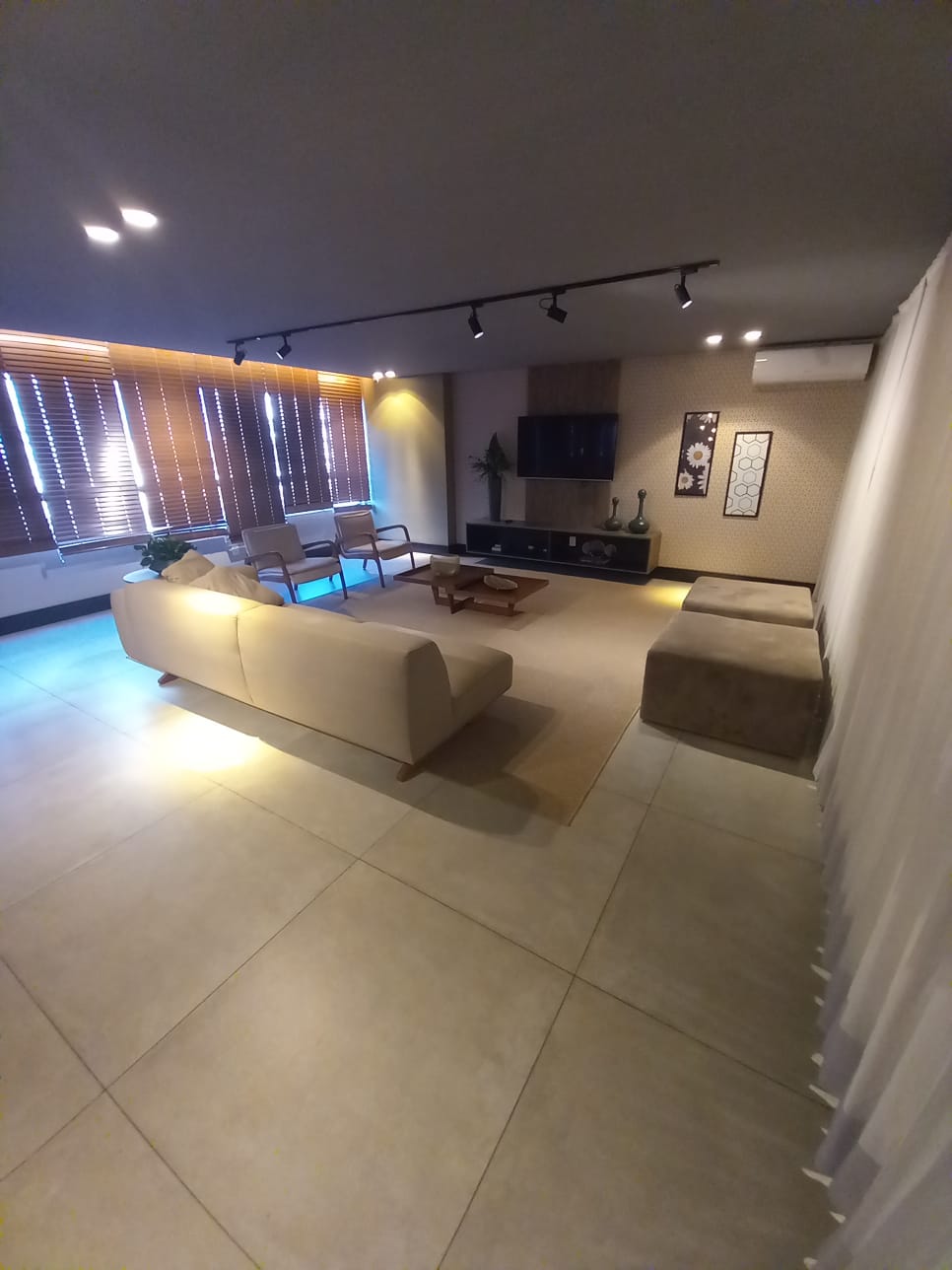 Edf. Contemporâneo apt. 504-A