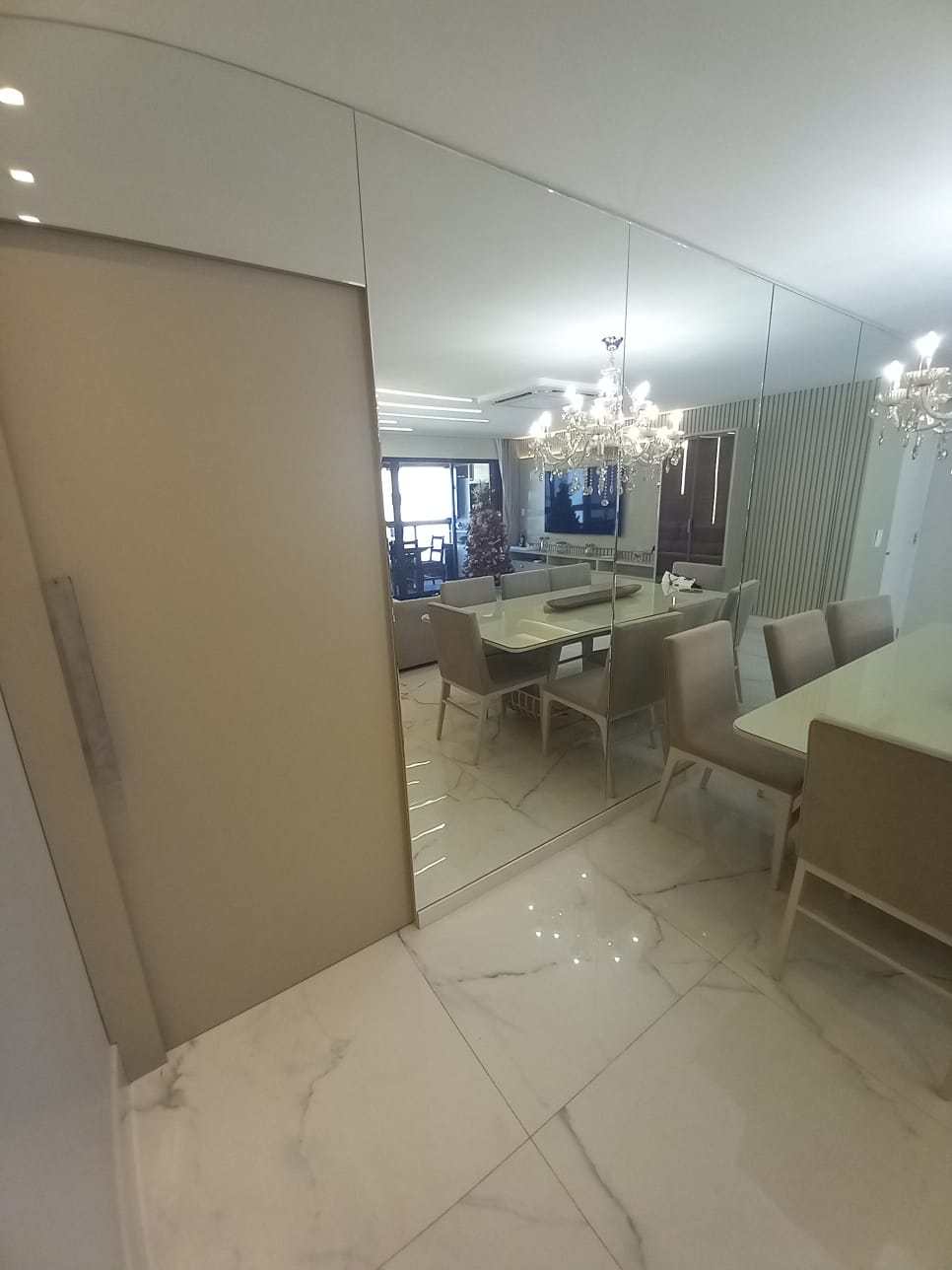 Edf. Contemporâneo apt. 504-A