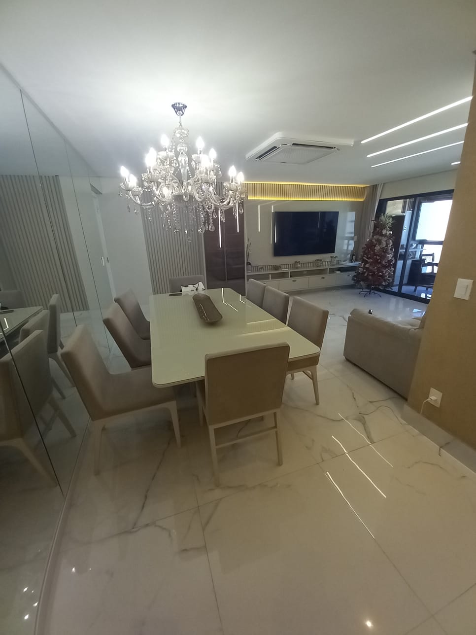 Edf. Contemporâneo apt. 504-A