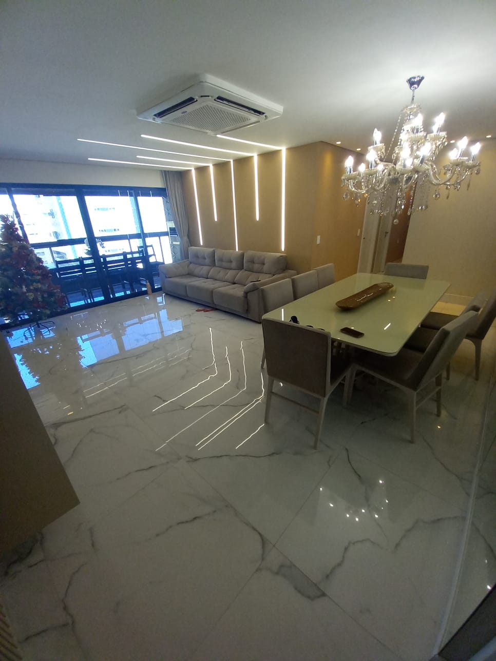 Edf. Contemporâneo apt. 504-A
