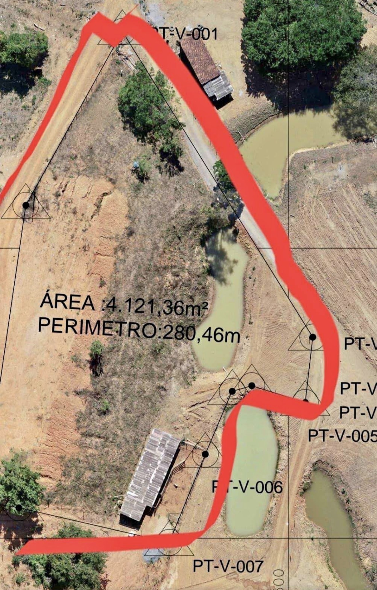 Chácara em Caratinga Mais de 4.000 metros + poço de peixes